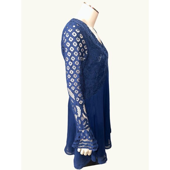 Navy Blue Lace Long Sleeve VNeck Lace Chiffon Dress Flared Sleeves Back Tie Sz S - Picture 4 of 10